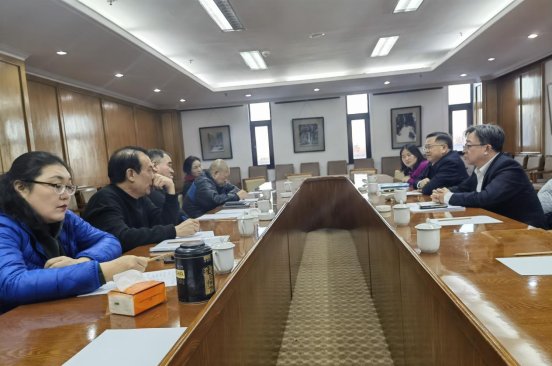 翟旭东