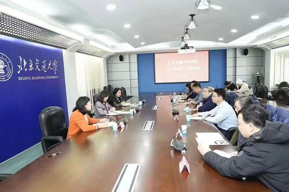 1704858128784.jpg 1084280823.jpg