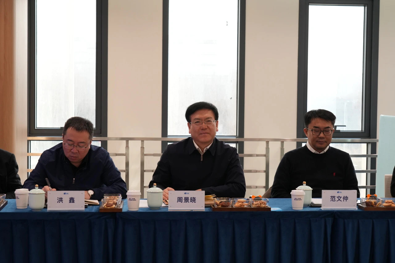 1739861031028.jpg 4.jpg